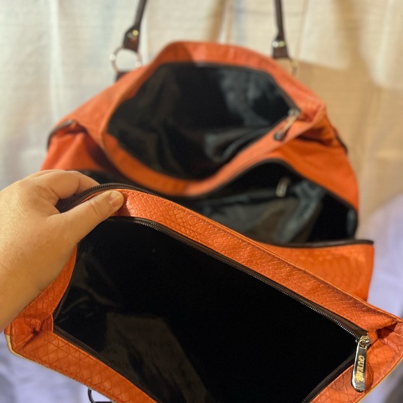 Guess large duffle tote bag orange tan cream - Picture 10 of 10